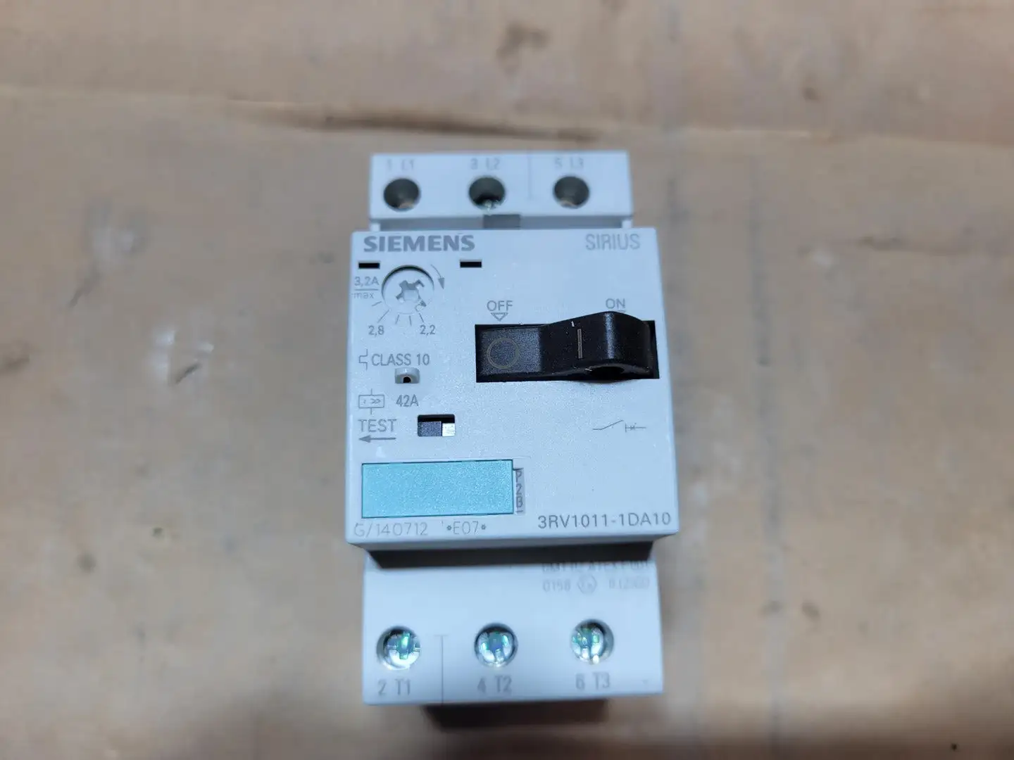 New | in-Stock SIEMENS 3RV1011-1DA10 Switchgears British Columbia CA | Lenmark #1438382