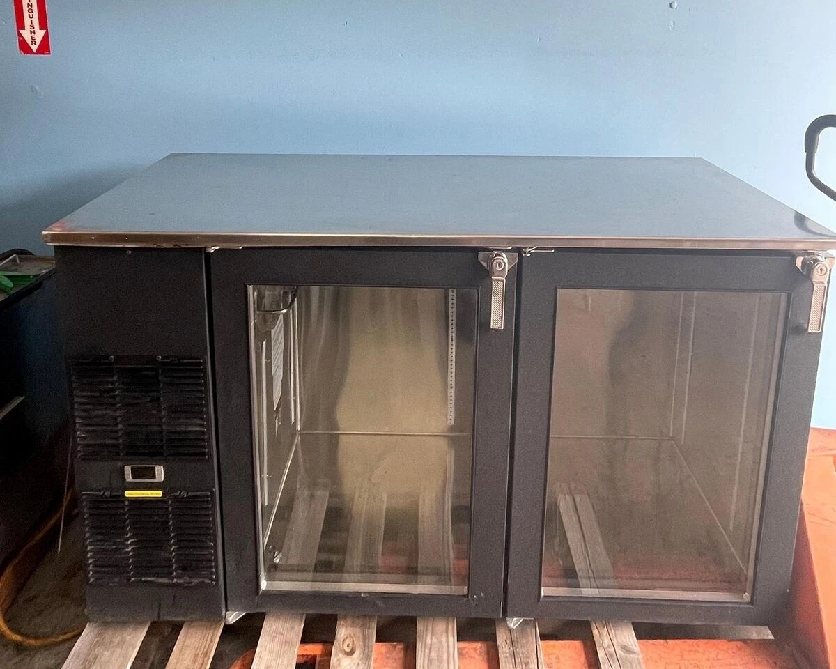 75-0258 Glastender 60'' 2 Glass Door Back Bar Self Contained Cooler BB60