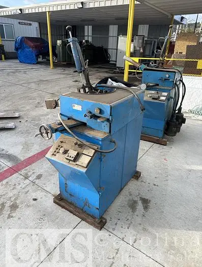 Used BELL INDUSTRIES CIRCLE SAW SHARPENER Woodworking Grinders North Carolina US | CAROLINA MACHINERY SALES #422125