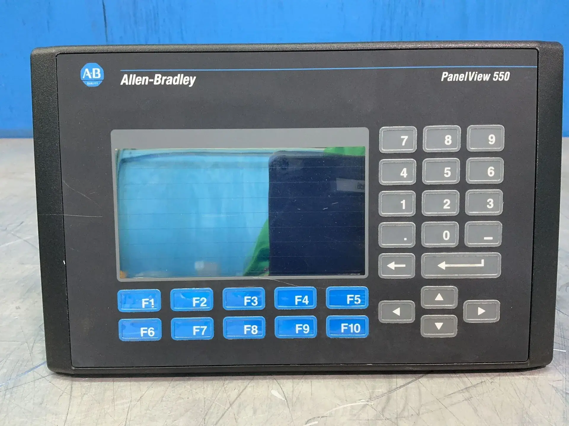 Used ALLENBRADLEY 2711B5A2 Interface Monitors Ohio US | HGR 24 #1567139