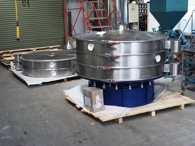 2000 mm S/S New Vibratory Sieve up to 4 layers Rgs721