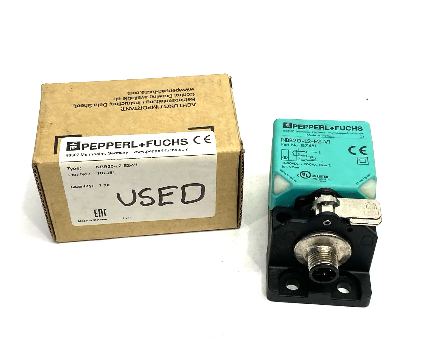 USED PEPPERL+FUCHS INDUCTIVE CUBE SENSOR, 4-LEDS, 187481