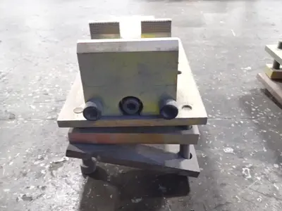 8.5" X 4.75" Vise
