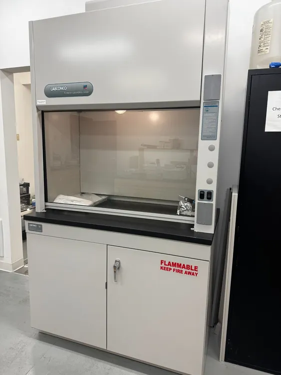 Used LABCONCO 2247300 Fume Hoods British Columbia CA | Enwave Corp. #1494130