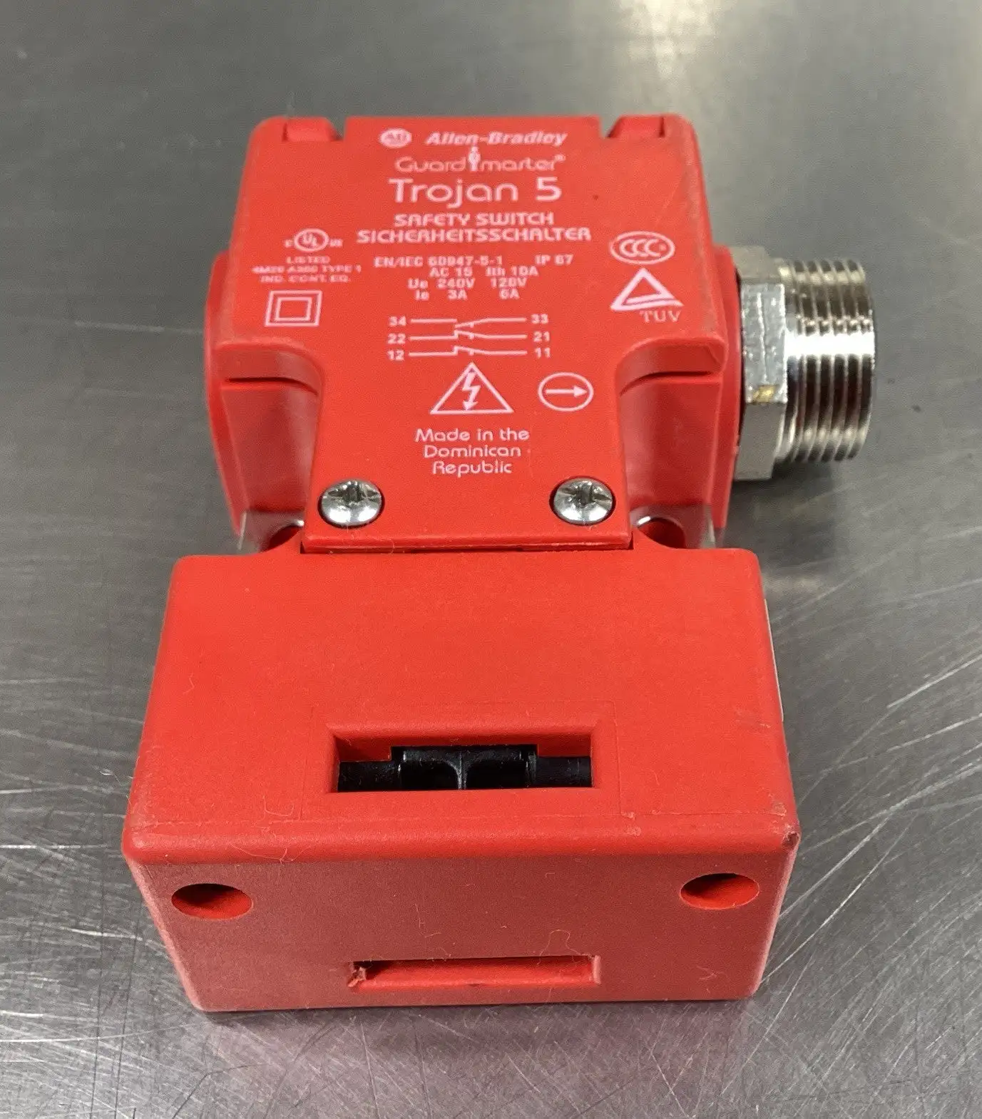 USED Allen-Bradley / Rockwell Automation 440K-T11090 SER B