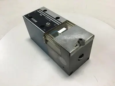 USED BOSCH 0 810 001 029