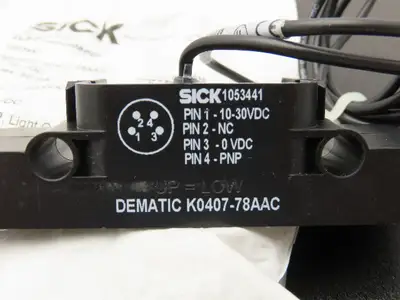 Sick ZL3-P1400S08P03 DEMATIC K0407-78AAC Photoelectric Sensor 10-30VDC Lot of 2