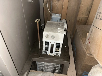 M Braun Glove Box System with Oxygen and H2O Analyzers Mb150b-G-1