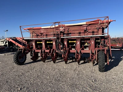 Used _UNKNOWN_ _UNKNOWN_ Planters Idaho US | Tri-Steel Manufacturing #1557073