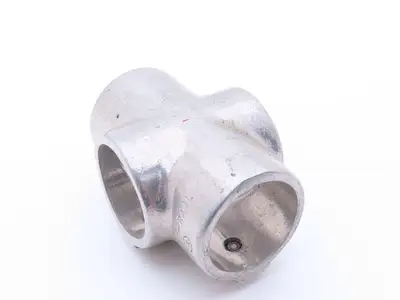 Hollaender 7E-7 Speed-Rail Cross T 1-1/4" Pipe Fits 1.66" OD 3 Screw Lot of 4