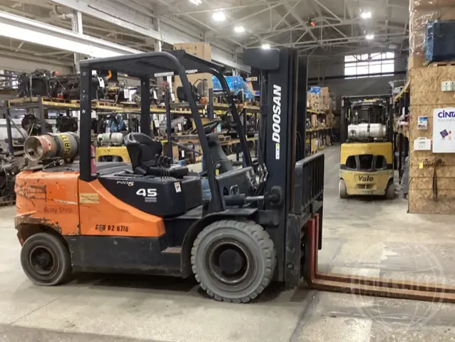 Used 2014 DOOSAN G45S-5 Internal Combustion Forklifts: Pneumatic Tire Illinois US | Forklift Exchange #1274583