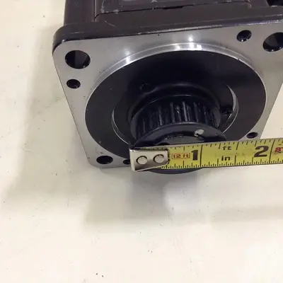 USED YASKAWA SGMP-02AWYR11