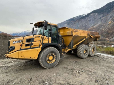 USED 2018 Bell B30E