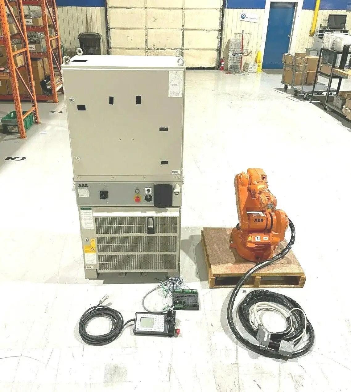 Used ABB Manipulator, Controller, Teach Pendant, Cables Robots Michigan US | Maverick Industrial Sales #1397502