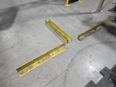 2012 Fanuc Robot R-2000i6 210FS Robotic Arm System w/ Camera System, Pallet Supports, Controllers,