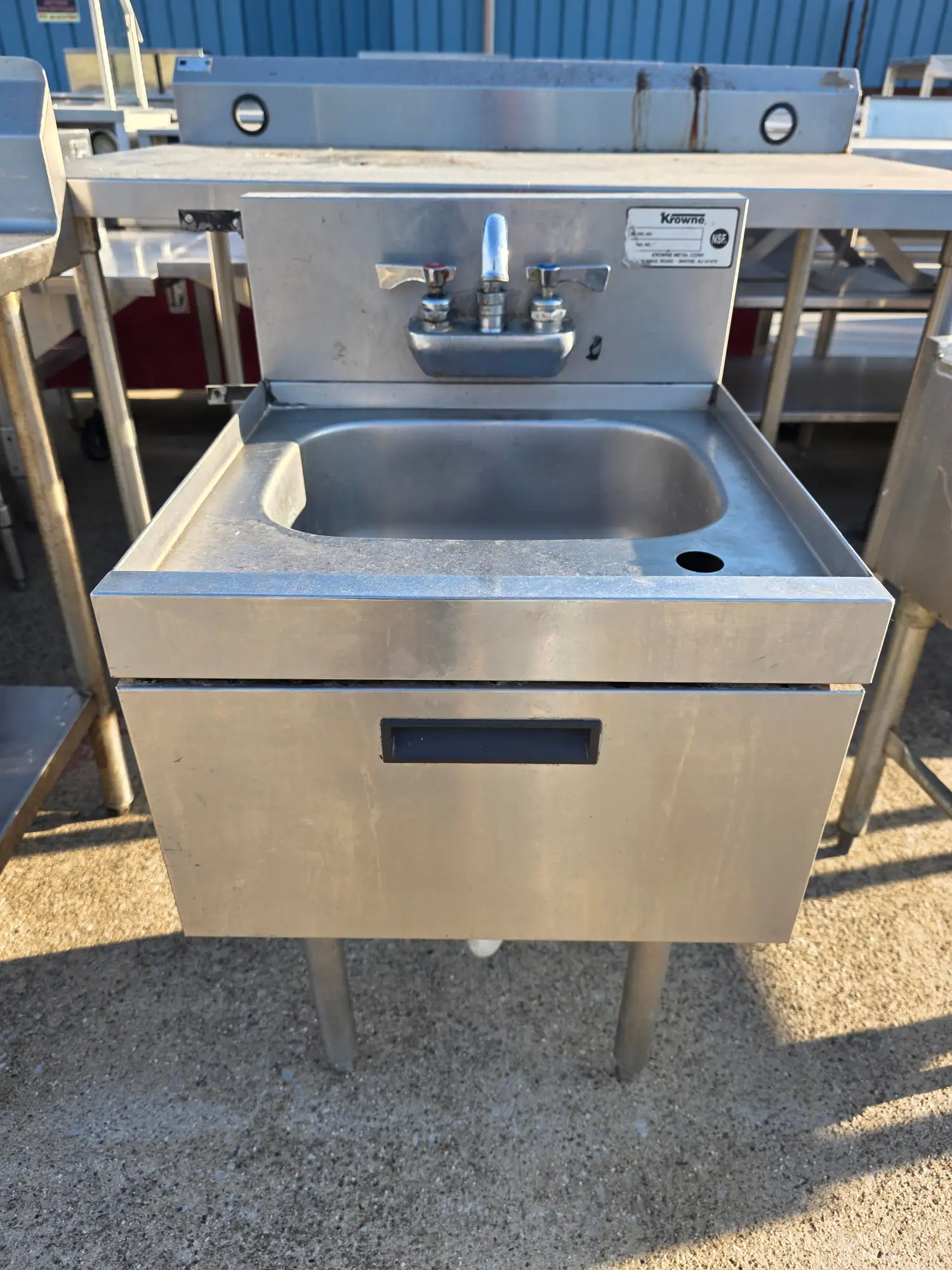 Used Krowne Used Krowne 18"X 19"X 30" 1 Compartment Sink with Faucet - SS361 Sinks Illinois US | Falcon Restaurant Supply #1373722