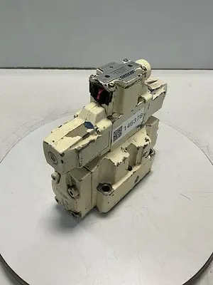 USED VICKERS DG5V-7-6C-T-PL-T-10-JA-S443