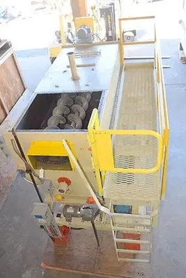 Horizontal Metering Surge Bins