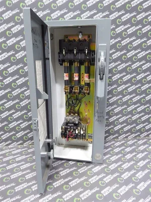 Allen Bradley 712-AAH2403 Fusible Combination Starter Size 0 5 HP Used