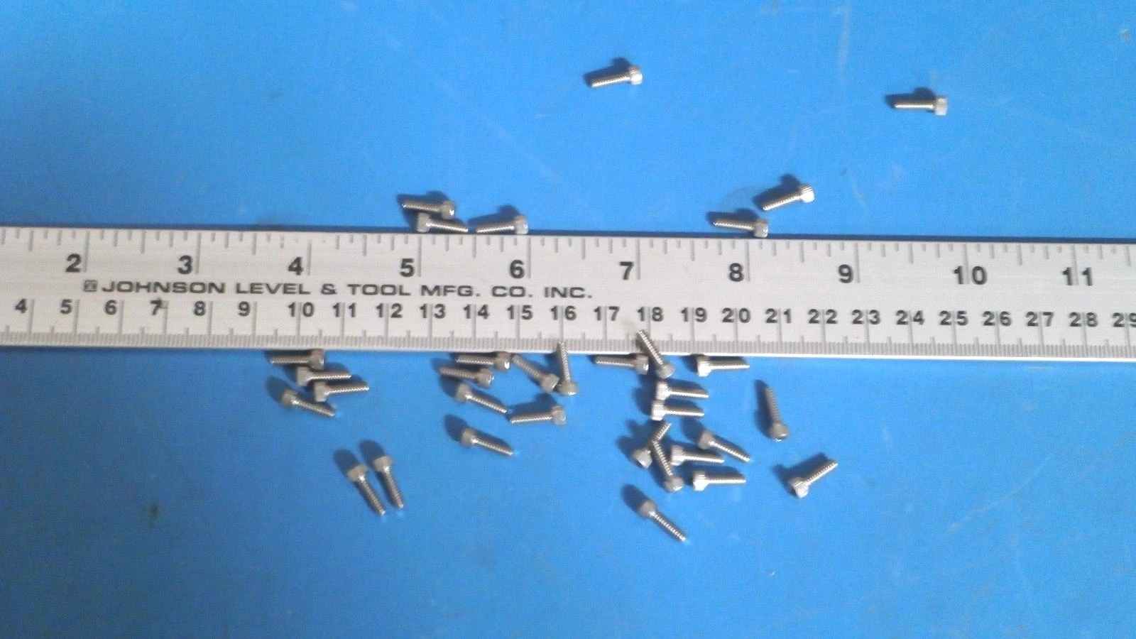 NAS1352C046 Coarse Thread Stainless Socket Head Cap Screw 4-40 x 3/8(LOT OF 32 )
