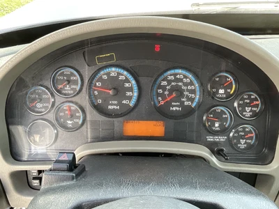 Used 2013 INTERNATIONAL 7500 Bucket (boom) trucks California US | Big Truck & Equipment #1412217