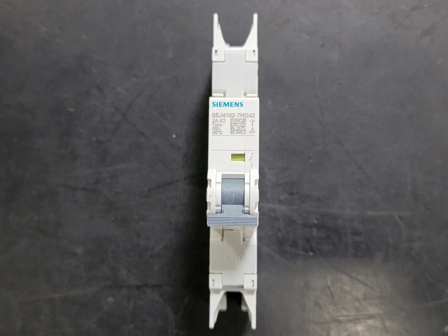 NEW SIEMENS 5SJ4102-7HG42
