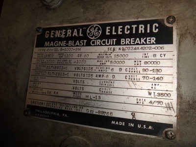 General Electric AM-13.8-10003H Magne Blast Circuit Breakers