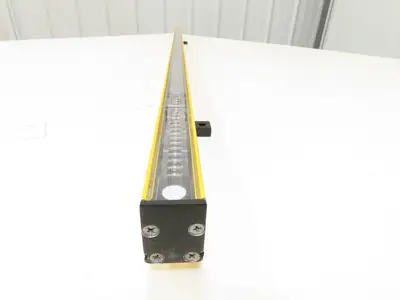 A-B 445L-R4S1200YD Guardshield Light Curtain Safe4 Receiver Parts Only 1200mm
