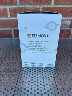 NEW 2 BOXES OF - STEMCELL TECHNOLOGIES 27250 REVERSIBLE STRAINER, LARGE  37 ΜM