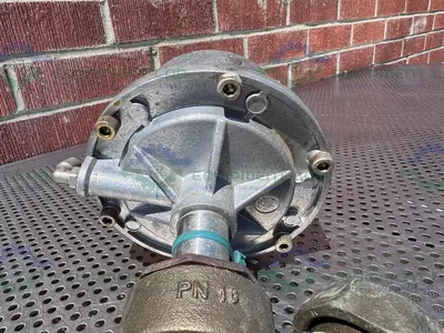 USED GEMU 514/40/D195 PNEUMATIC ANGLE SEAT VALVE, PST 4-10 180°C W/ 1 1/2" FITTING