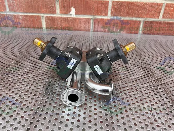 Used ITT PURE FLO 1-316L-RA20MAX 3 - WAY DIAPHRAGM VALVE W/ 1" SANITARY FITTING Valves/Fittings California US | Equipment Lab #485554