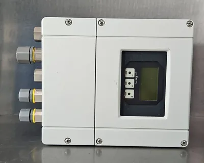 E+H PROMAG 53 Flowmeter 53P15-EL1B1AC5BBAD - 20-55VAC/16-62VDC15VA. Loc 6E