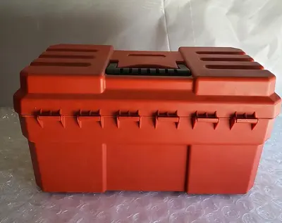 USED AKRO-MILS 09517