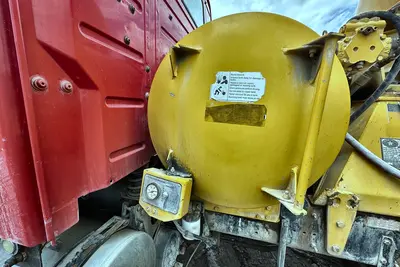 Used 2004 VOLVO VE-D12 Concrete Mixer Trucks Pennsylvania US | Proxy Equipment #1378243