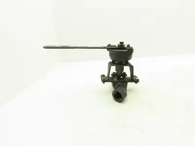 Jamesbury TORQ-HANDLE 1" Ball Valve M-F with Spring Return-to-Closed Handle