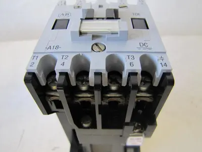 Allen Bradley AB 35A Contactor 100-A18NZ*3 12V DC Coil 35 Amp 10E