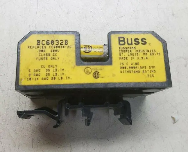 Used BUSS _UNKNOWN_ Fuse Accessories Michigan US | ND Industrial Surplus #1226819