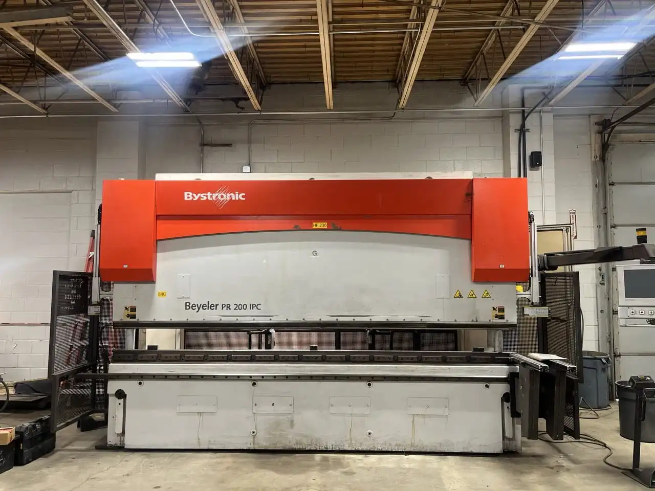 USED 2005 BYSTRONIC PR200