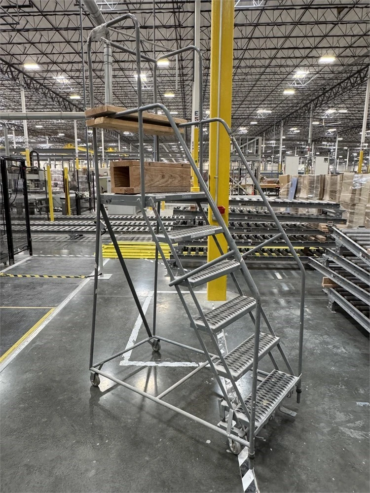 Used COTTERMAN _UNKNOWN_ Ladders California US | MachineryMax #1462020