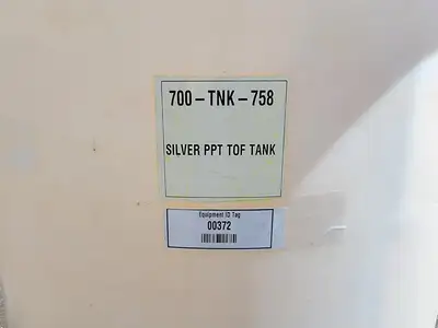 500 L Plastic Mixing Tank w/ Fittings