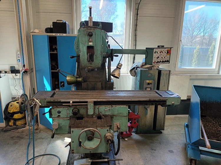 Used TOS FV 20 Vertical Mills | Amaron s.r.o. #1061004