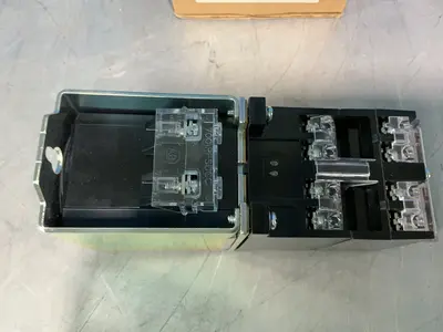 Used ALLENBRADLEY 700SDCP710Z24 Relays & Switches Ohio US | HGR 24 #1474835