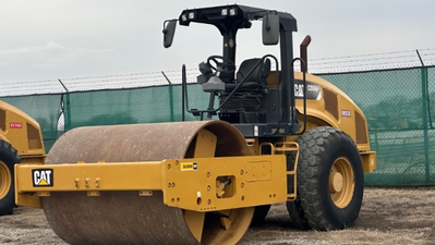 USED 2015 Caterpillar CS56B