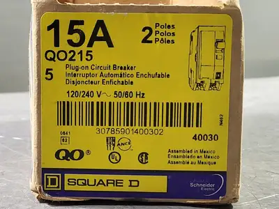 NEW SQUARE D QO215