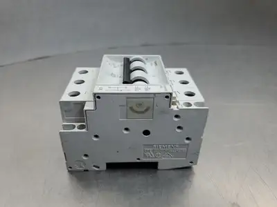 USED Siemens 5SX23 C40 Circuit Breaker, 3-Pole, 40 Amp, 400V w/5SX9100HS