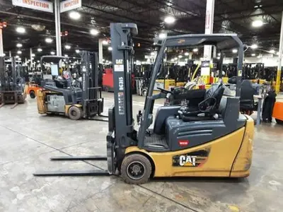 USED 2019 CATERPILLAR 2ET4000