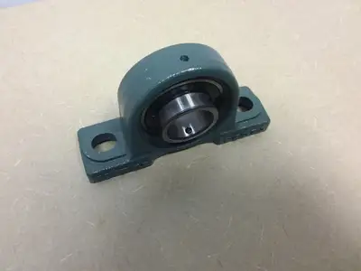 Pillow Block Bearing Unit UCP207-107D1