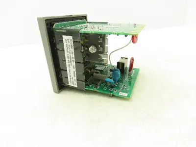 Honeywell DC2500-E0-0L00-100-00000-00-0 UDC2500 Temperature Controller Module