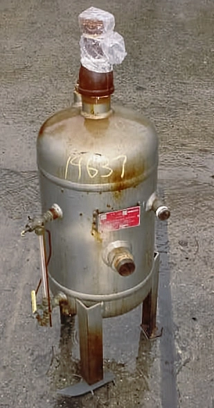 Used 12 GALLON  PRESSURE TANK STEEL PRESSURE TANK Carbon Steel Tanks New Jersey US | Champion Trading Corporation #424582