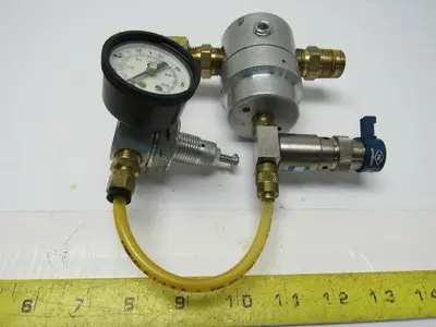 Monnier 118-1000-4 Pressure Regulator W/111-3001-2 & Nuair NA3139 W/Gauge